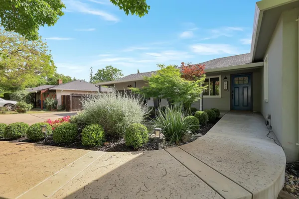 $735,000 | 1608 Los Molinos Way, Sacramento, CA 95864