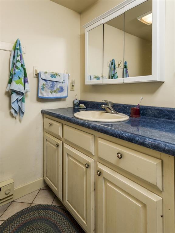 127 Appalachee Road Boothbay Harbor, ME 04538 - Photo 22 of 35 The master bathroom with shower,...