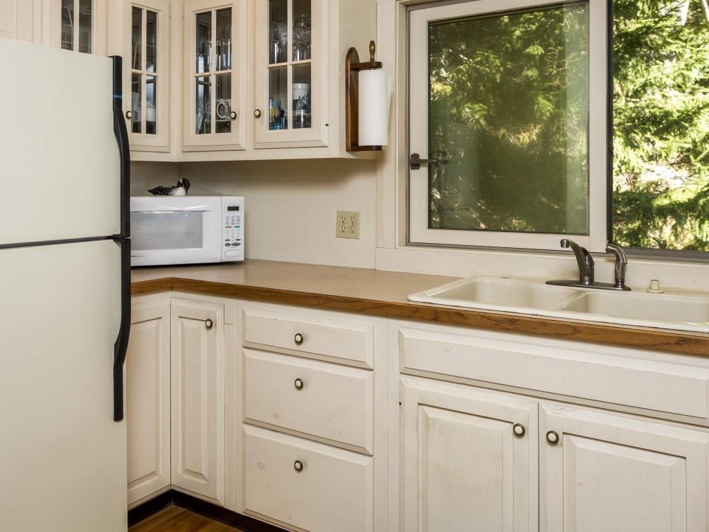 127 Appalachee Road Boothbay Harbor, ME 04538 - Photo 9 of 35 Photo