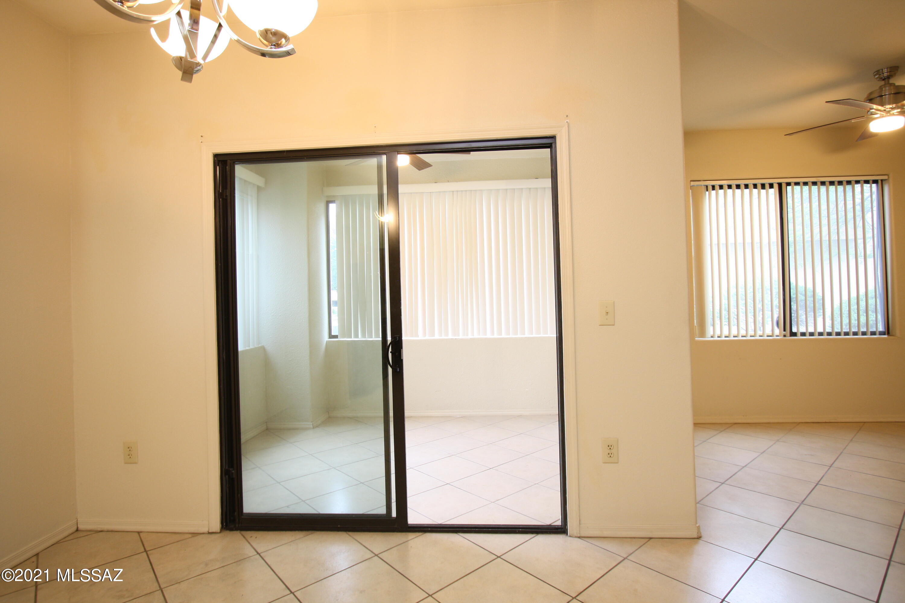 2550 East River Road, Unit 5104 Tucson, AZ 85718 - Photo 3 of 14