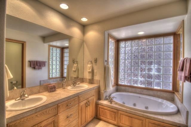 11776 Bennett Flat Road Truckee, CA 96161 - Photo 9 of 14 Gallery Image 9