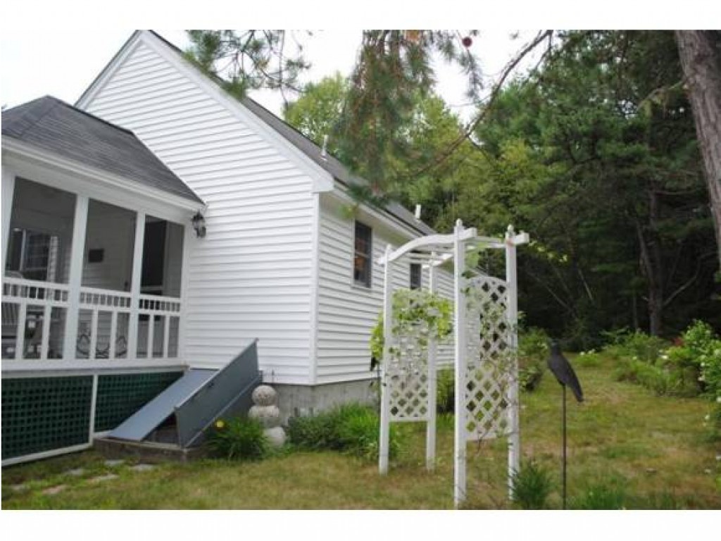 29 Clough Road Effingham, NH 03882 - Photo 4 of 8