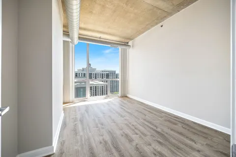 $310,000 | 1305 South Michigan Avenue, Unit 1709, Chicago, IL 60605