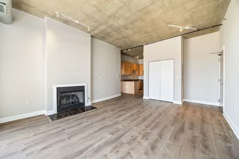 $310,000 | 1305 South Michigan Avenue, Unit 1709, Chicago, IL 60605