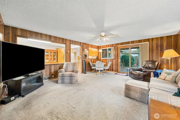 $1,350,000 | 24 158th Place Southeast, Bellevue, WA 98008