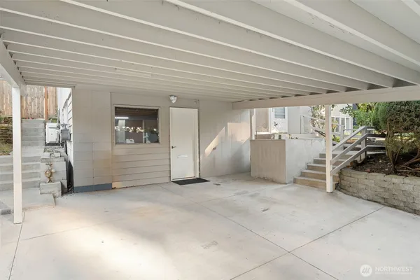 $1,350,000 | 24 158th Place Southeast, Bellevue, WA 98008