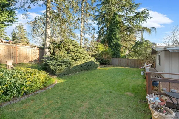 $1,350,000 | 24 158th Place Southeast, Bellevue, WA 98008