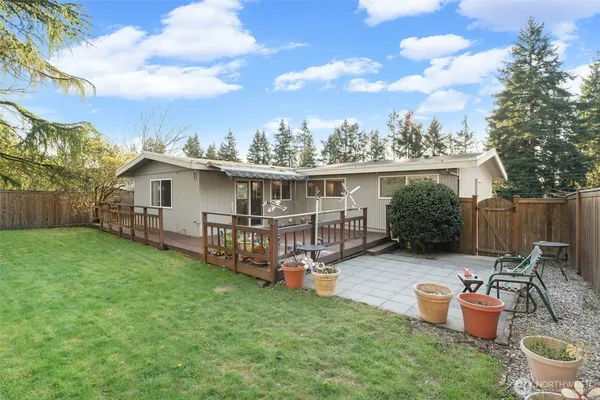 $1,350,000 | 24 158th Place Southeast, Bellevue, WA 98008