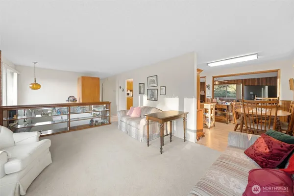 $1,350,000 | 24 158th Place Southeast, Bellevue, WA 98008