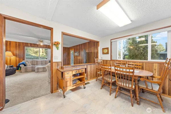 $1,350,000 | 24 158th Place Southeast, Bellevue, WA 98008