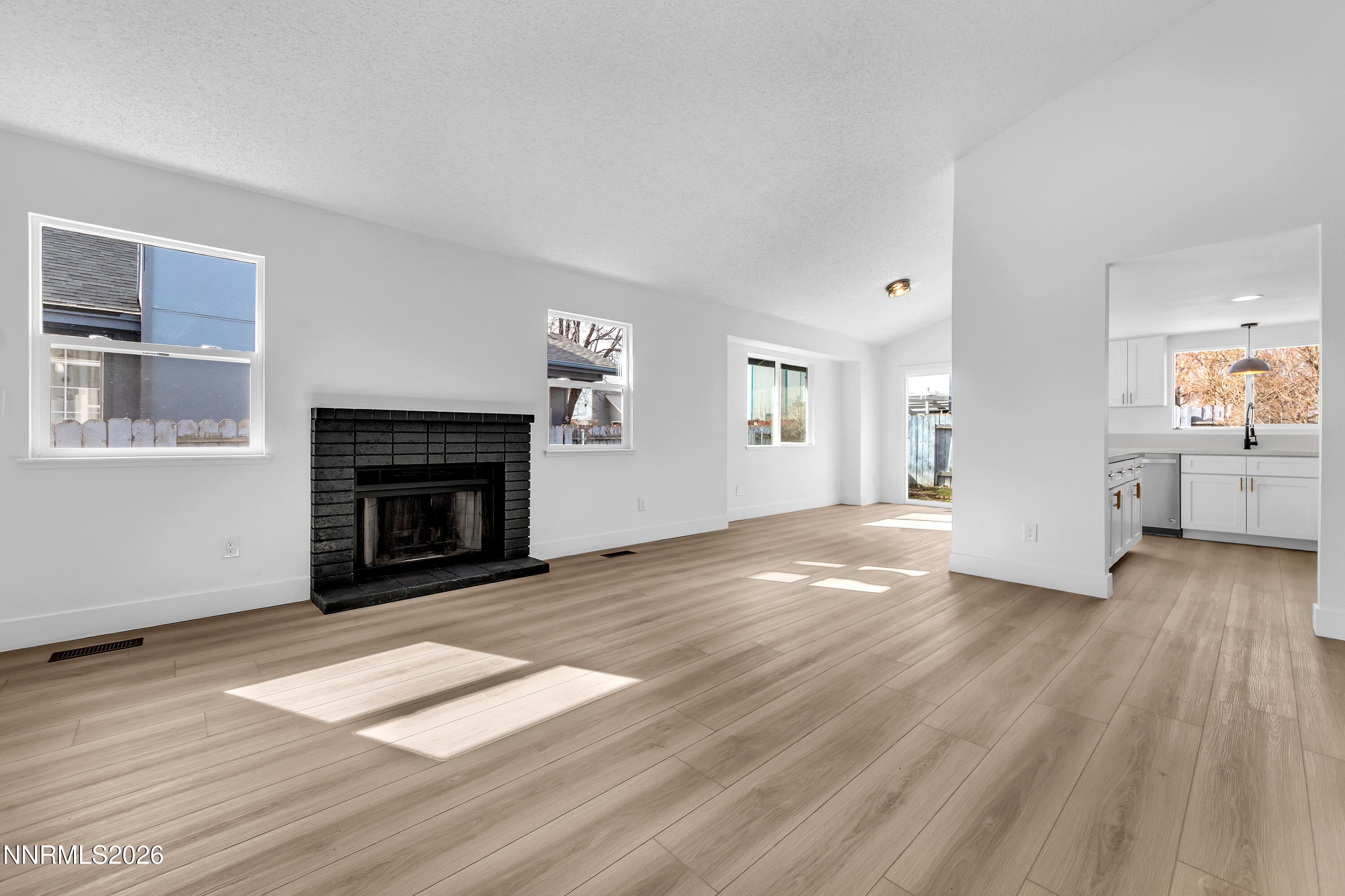 2771 Santa Ana Drive Reno, NV 89502 - Photo 9 of 29 SantaAna2771-005