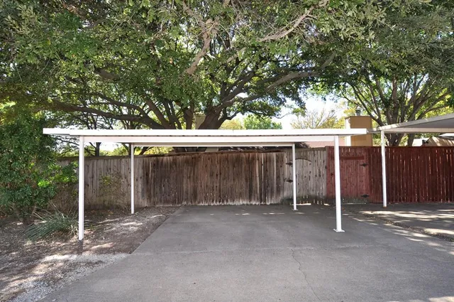 $1,695 | 10300 Little Valley Road, Fort Worth, TX 76108