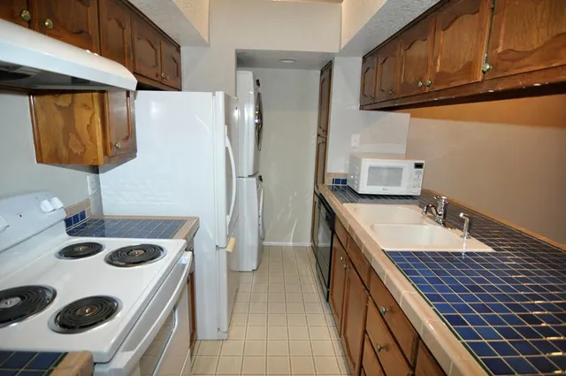 $1,695 | 10300 Little Valley Road, Fort Worth, TX 76108