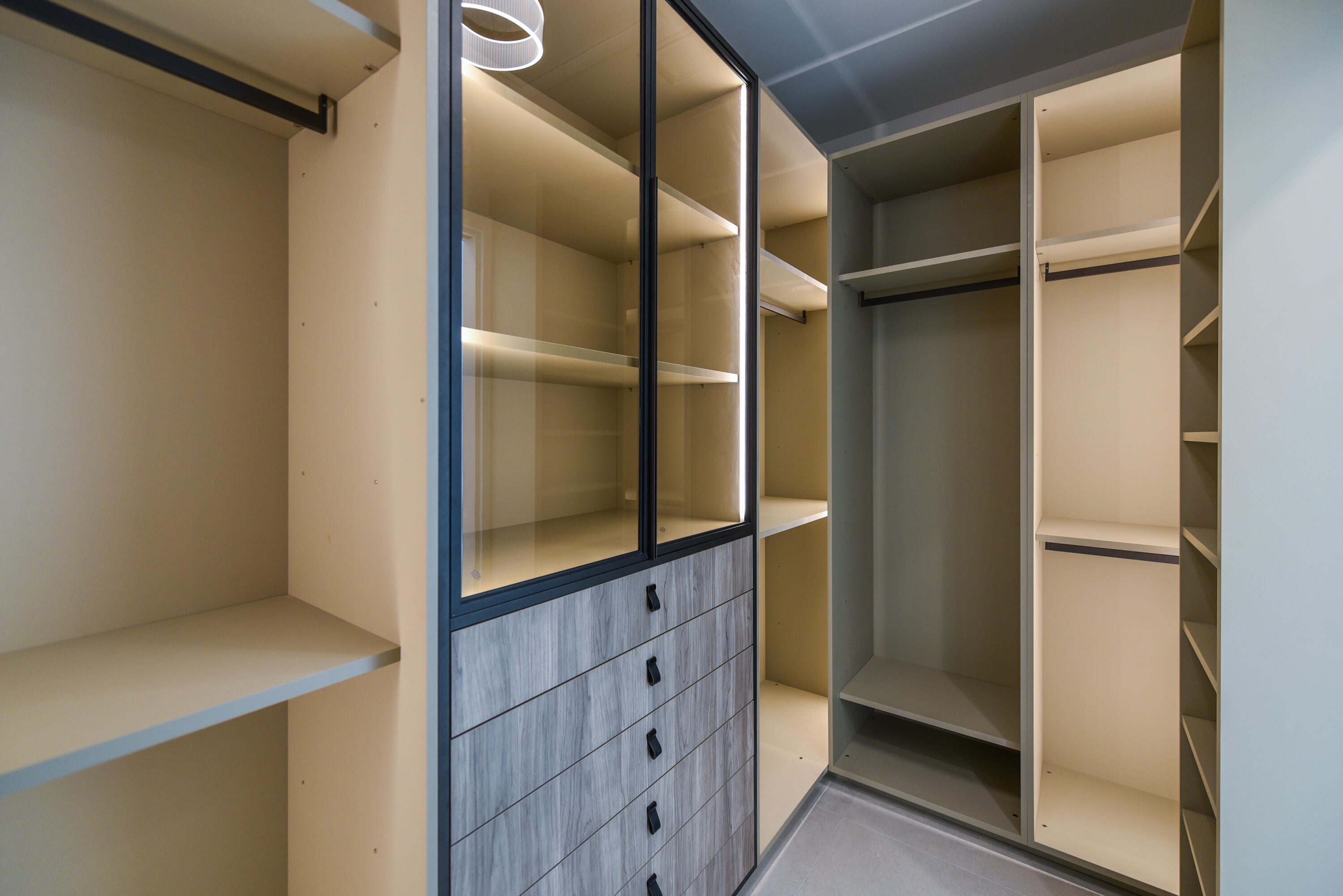 17577 Scarsdale Way Boca Raton, FL 33496 - Photo 46 of 145 primary closet