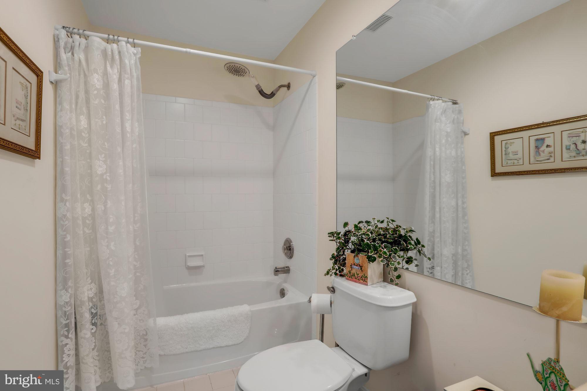 13 Manor Road Newtown, PA 18940 - Photo 24 of 38 Bedroom 4 Bathroom