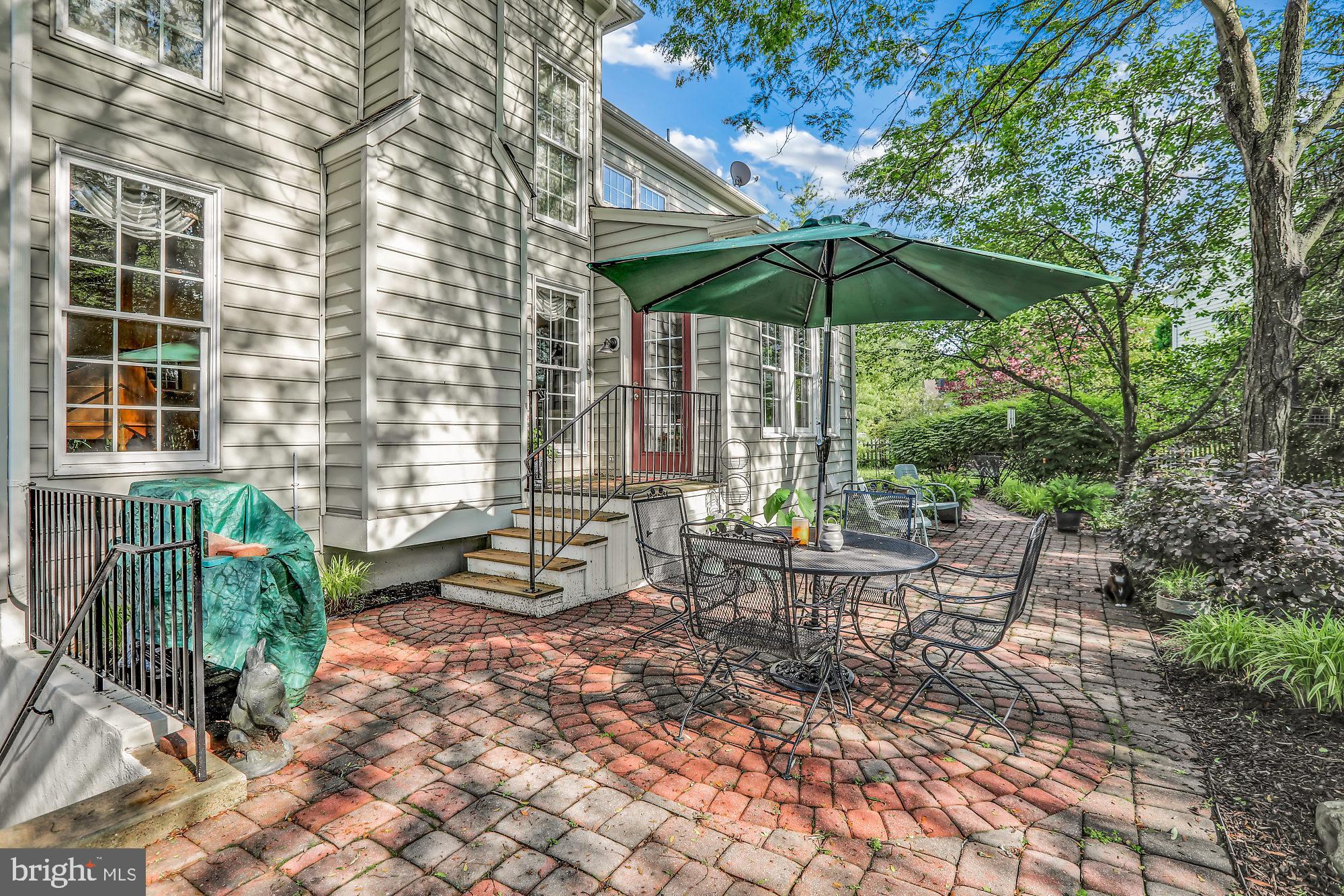 13 Manor Road Newtown, PA 18940 - Photo 30 of 38 Backyard Patio