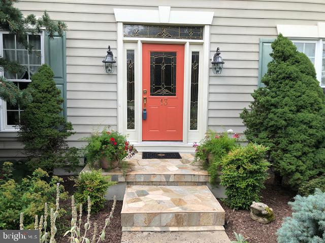 13 Manor Road Newtown, PA 18940 - Photo 35 of 38 Front Exterior