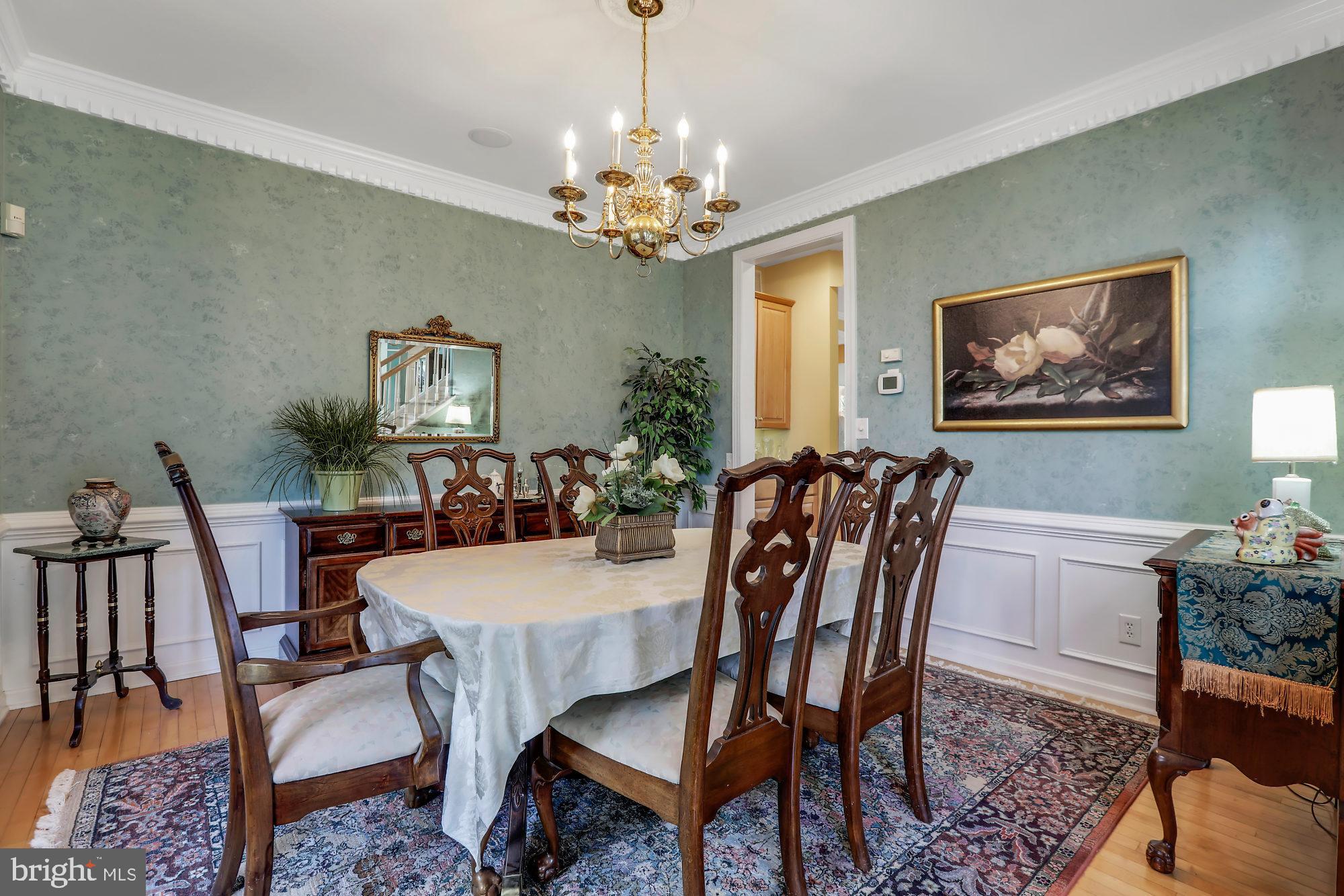 13 Manor Road Newtown, PA 18940 - Photo 5 of 38 Dining Room