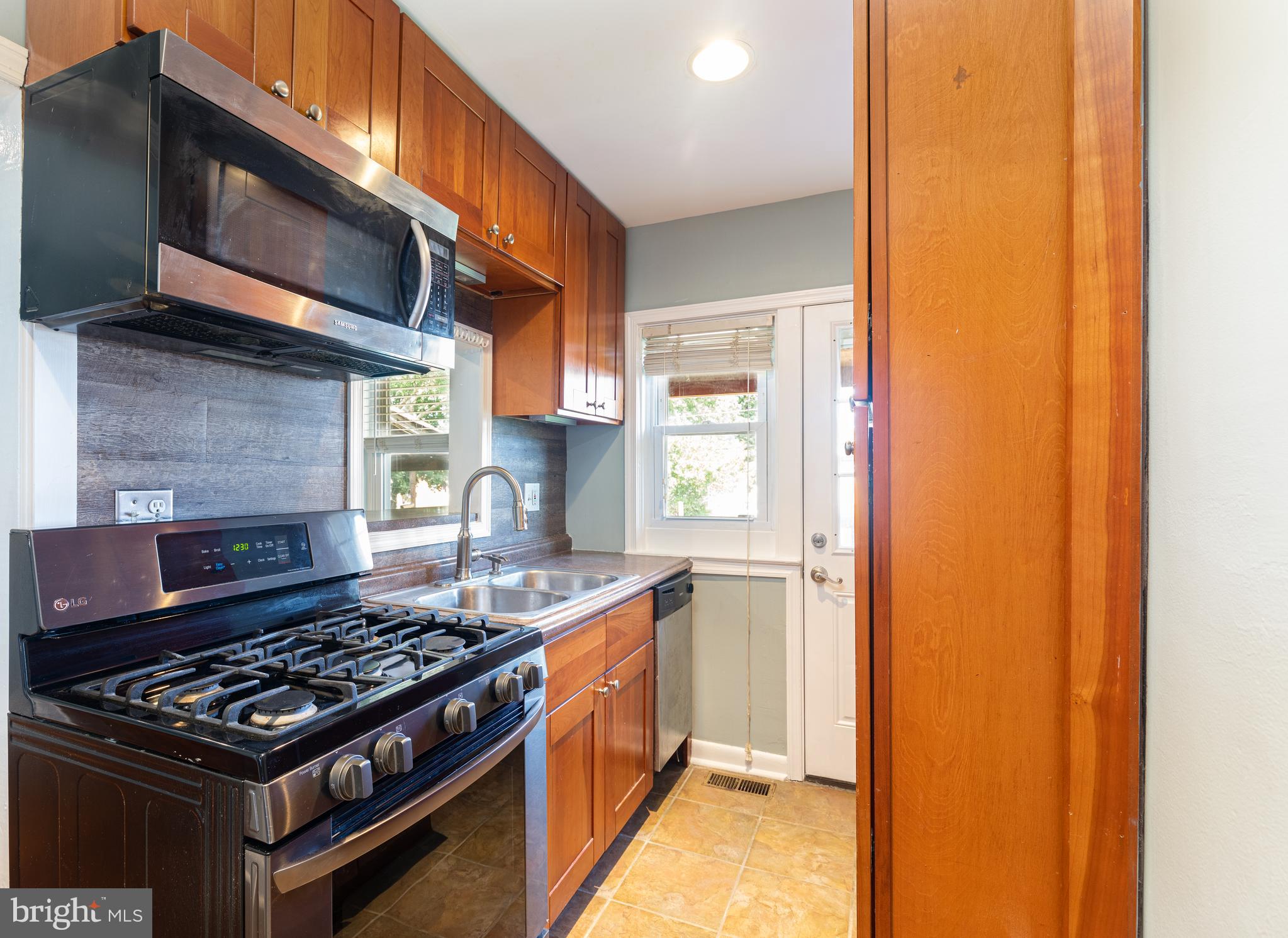 324 West Arundel Road Baltimore, MD 21225 - Photo 9 of 24 Gallery Image 9