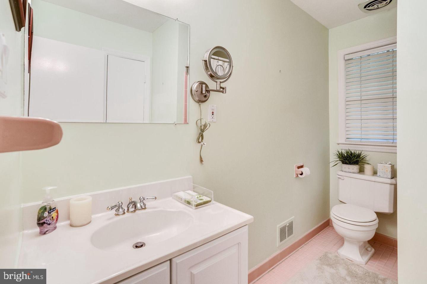 9208 Seven Locks Road Bethesda, MD 20817 - Photo 13 of 47 Gallery Image 13