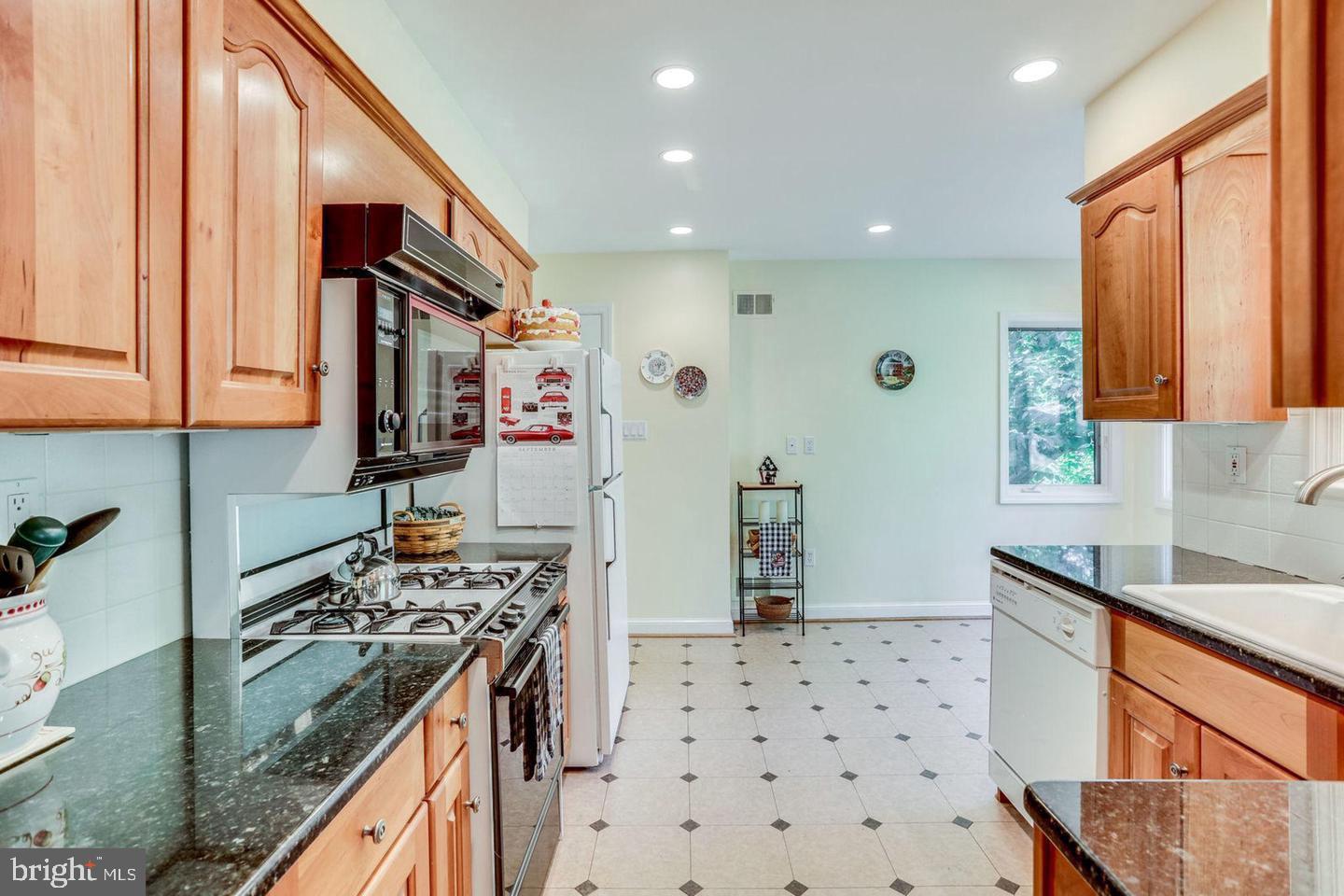 9208 Seven Locks Road Bethesda, MD 20817 - Photo 18 of 47 Gallery Image 18