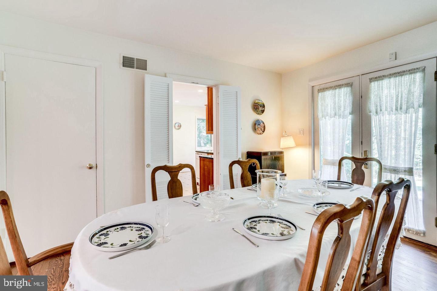 9208 Seven Locks Road Bethesda, MD 20817 - Photo 20 of 47 Gallery Image 20