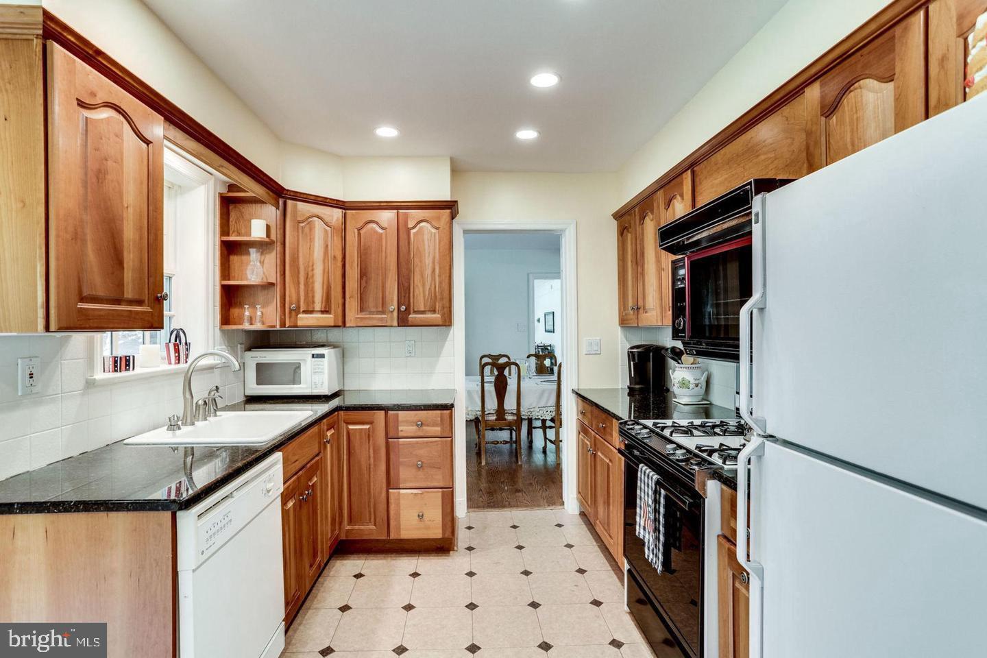 9208 Seven Locks Road Bethesda, MD 20817 - Photo 22 of 47 Gallery Image 22