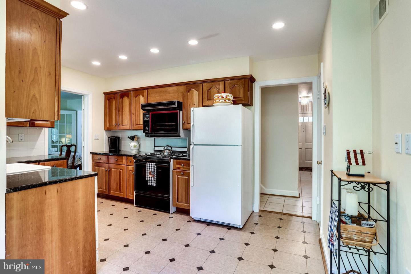 9208 Seven Locks Road Bethesda, MD 20817 - Photo 24 of 47 Gallery Image 24