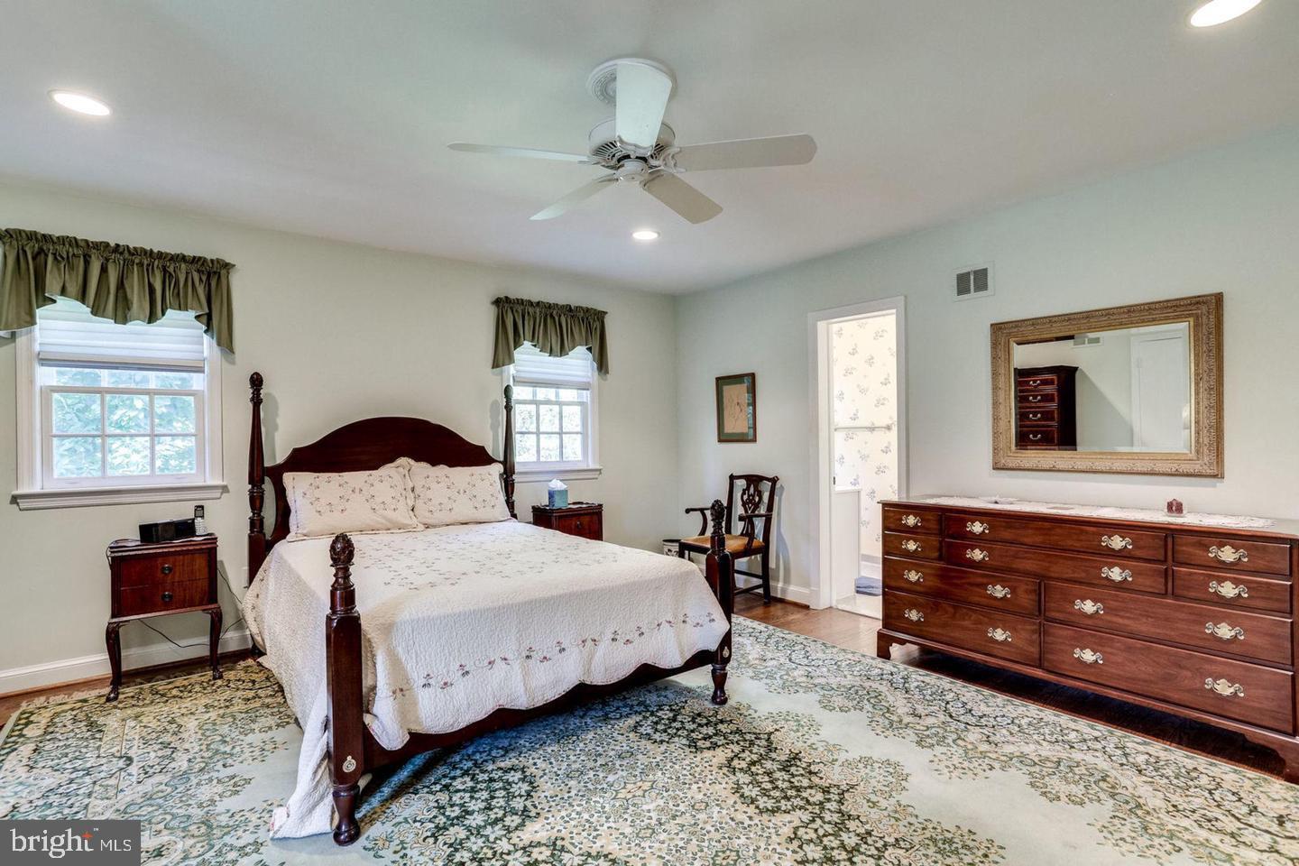 9208 Seven Locks Road Bethesda, MD 20817 - Photo 28 of 47 Gallery Image 28