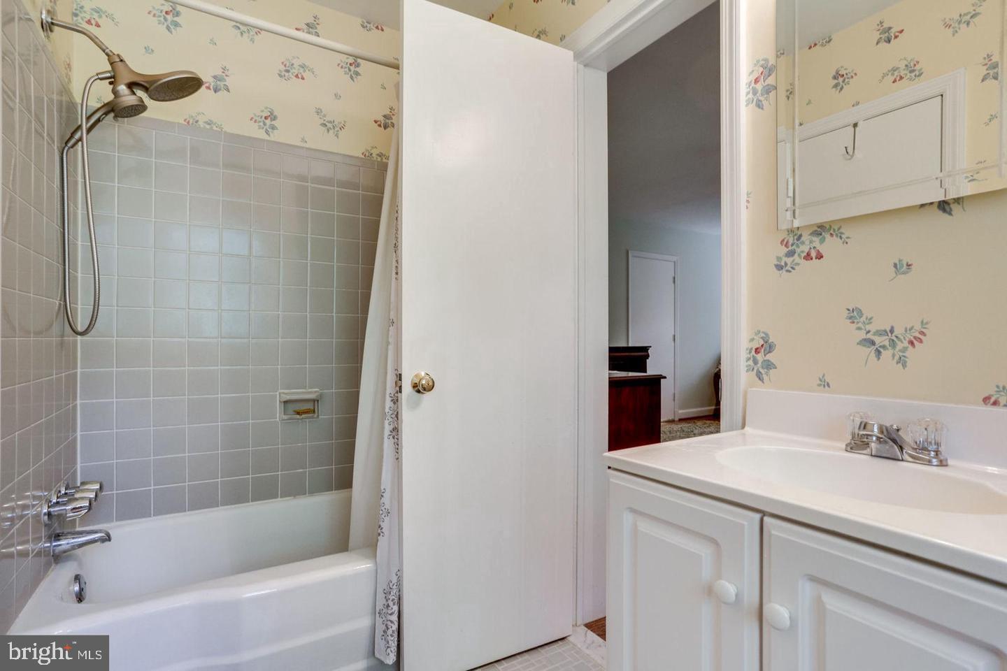 9208 Seven Locks Road Bethesda, MD 20817 - Photo 30 of 47 Gallery Image 30