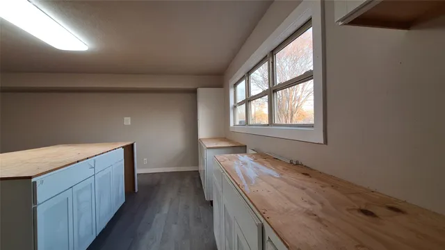 $325,000 | 1284 Beaver Lake Drive, Caldwell, TX 77836