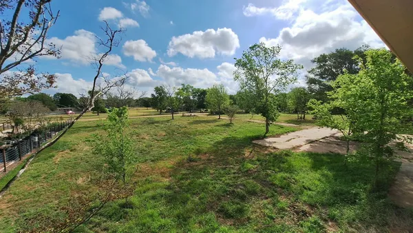 $299,000 | 1284 Beaver Lake Drive, Caldwell, TX 77836
