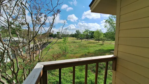 $299,000 | 1284 Beaver Lake Drive, Caldwell, TX 77836