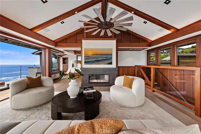$6,400,000 | 31678 Seacliff Drive, Laguna Beach, CA 92651