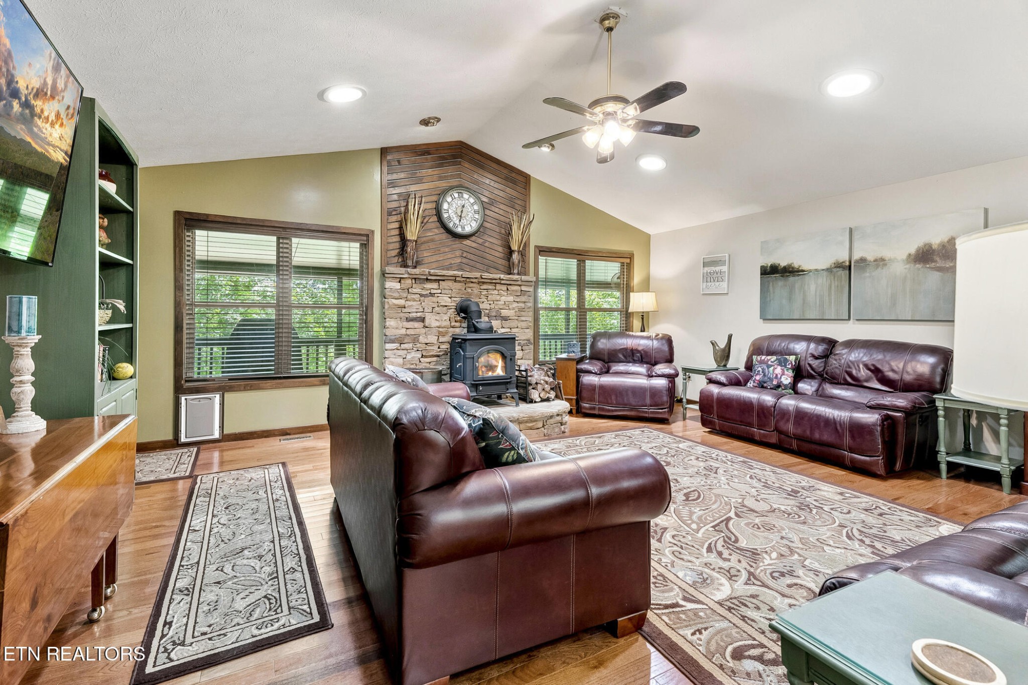 1501 Walt Price Road Pigeon Forge, TN 37876 - Photo 14 of 44 Gallery Image 14