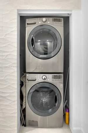 a close up view of washer and dryer