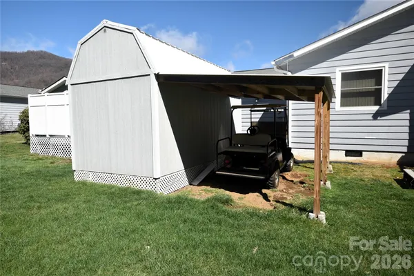 $399,900 | 148 Market Street, Maggie Valley, NC 28751