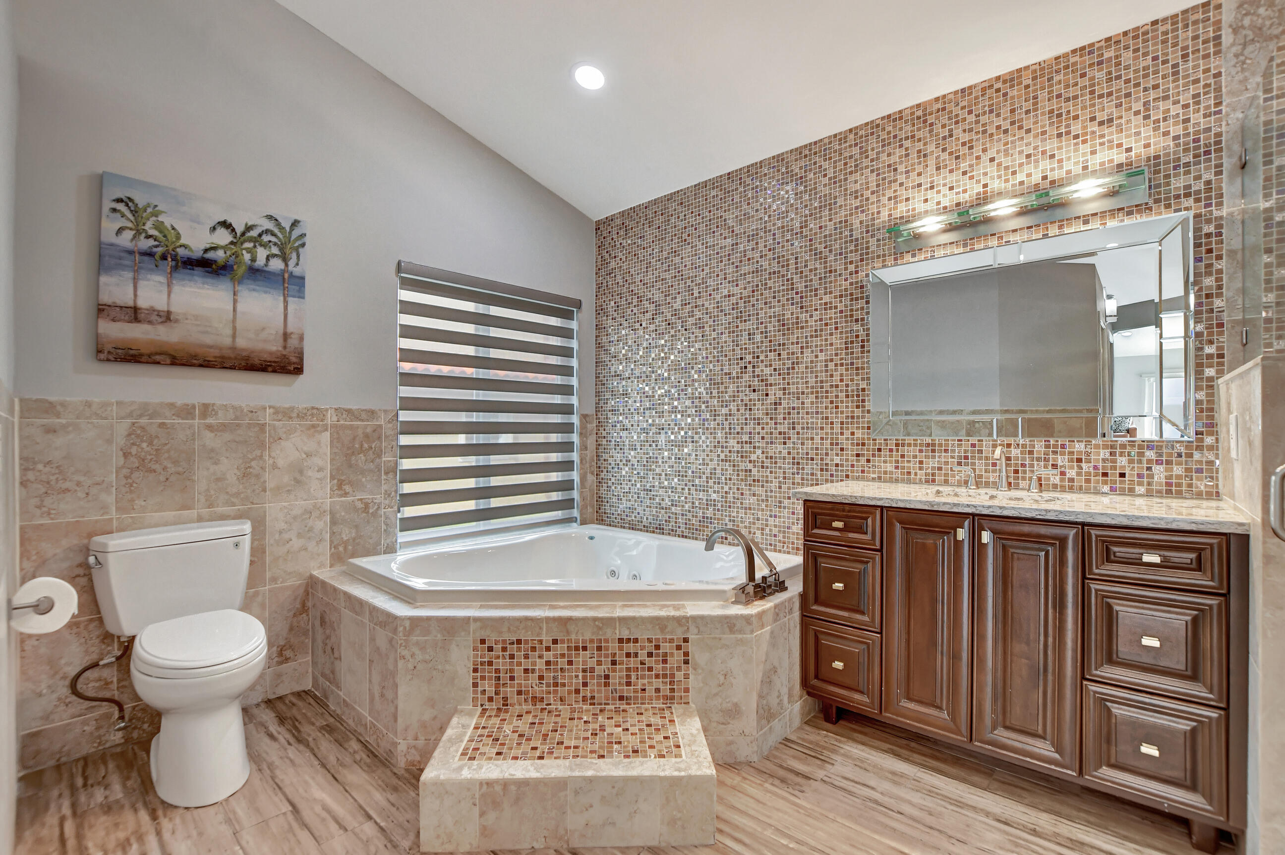 200 Southwest 15th Drive Boca Raton, FL 33432 - Photo 15 of 31 Master Bath/Walk-in Jacuzzi Tub