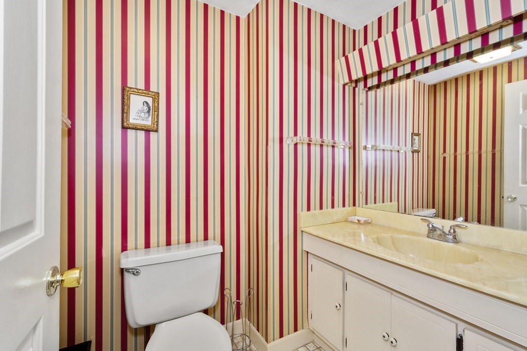 770 Salisbury Street, Unit 3 Worcester, MA 01609 - Photo 25 of 32