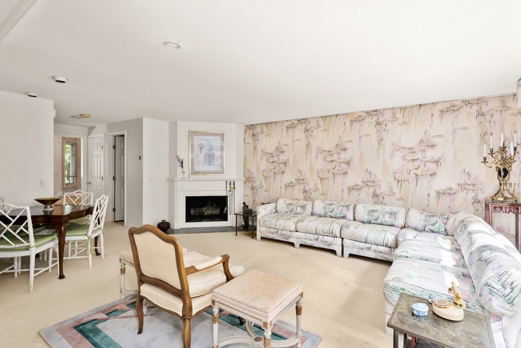 770 Salisbury Street, Unit 3 Worcester, MA 01609 - Photo 8 of 32