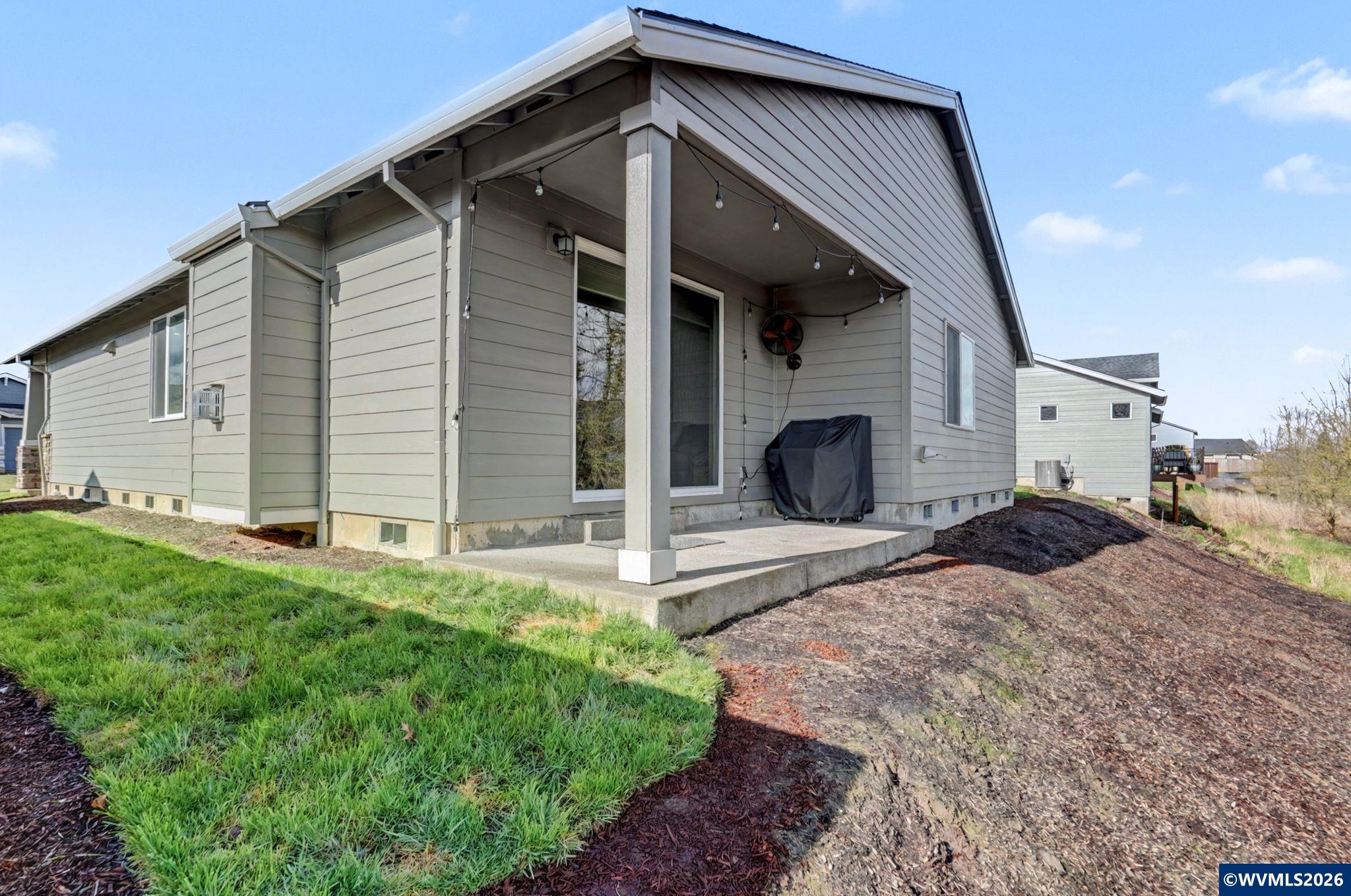 215 Walnut Street Mount Angel, OR 97362 - Photo 30 of 32