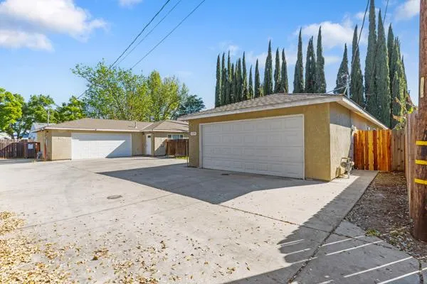 $949,999 | 539 West Lowell Avenue, Tracy, CA 95376