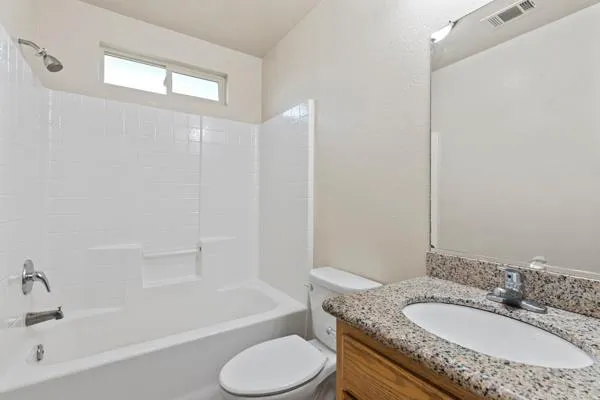 $949,999 | 539 West Lowell Avenue, Tracy, CA 95376