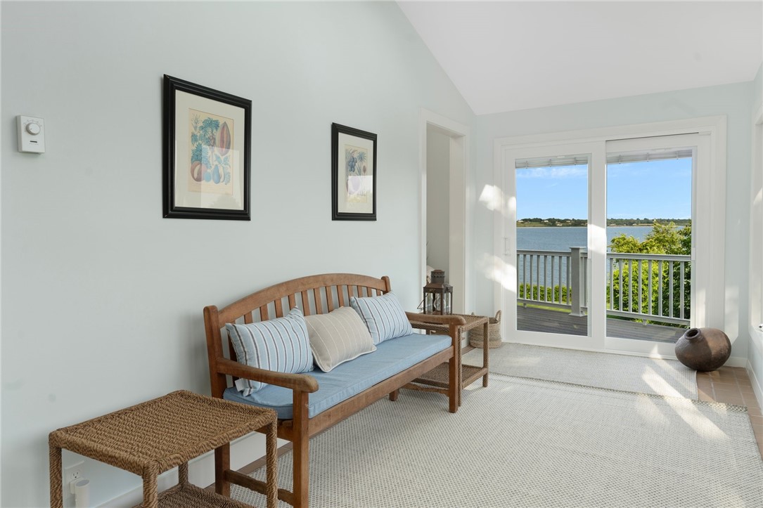 117 Indian Avenue Portsmouth, RI 02871 - Photo 11 of 37