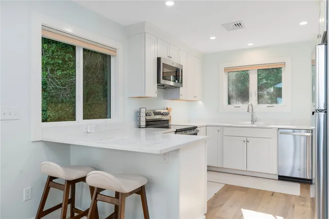 $15,000 | 117 Indian Avenue, Portsmouth, RI 02871