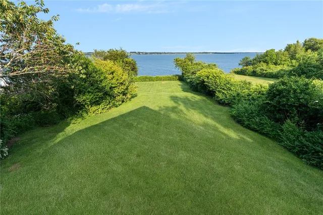 $15,000 | 117 Indian Avenue, Portsmouth, RI 02871