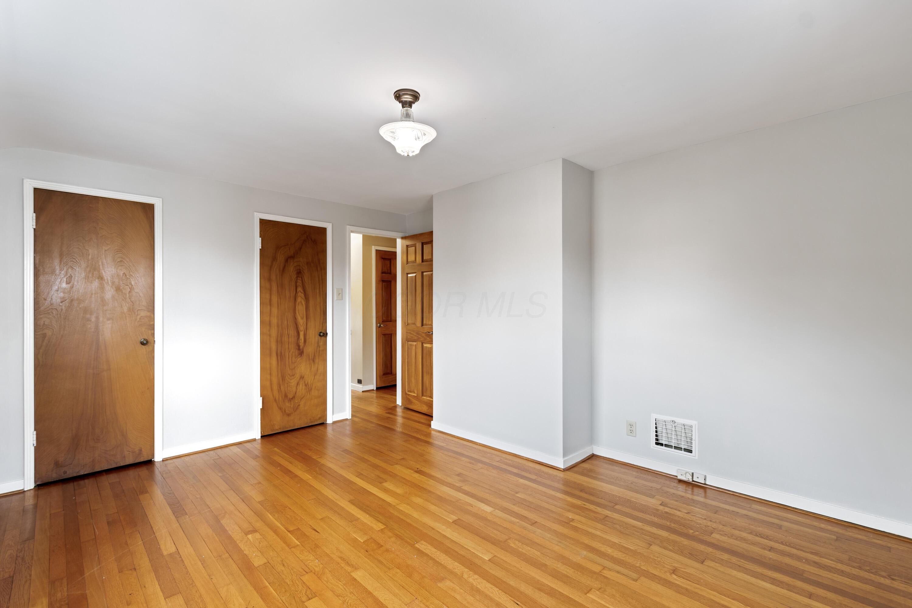 384 Fallis Road Columbus, OH 43214 - Photo 17 of 28 384 Fallis Road-19.jpg-FULL