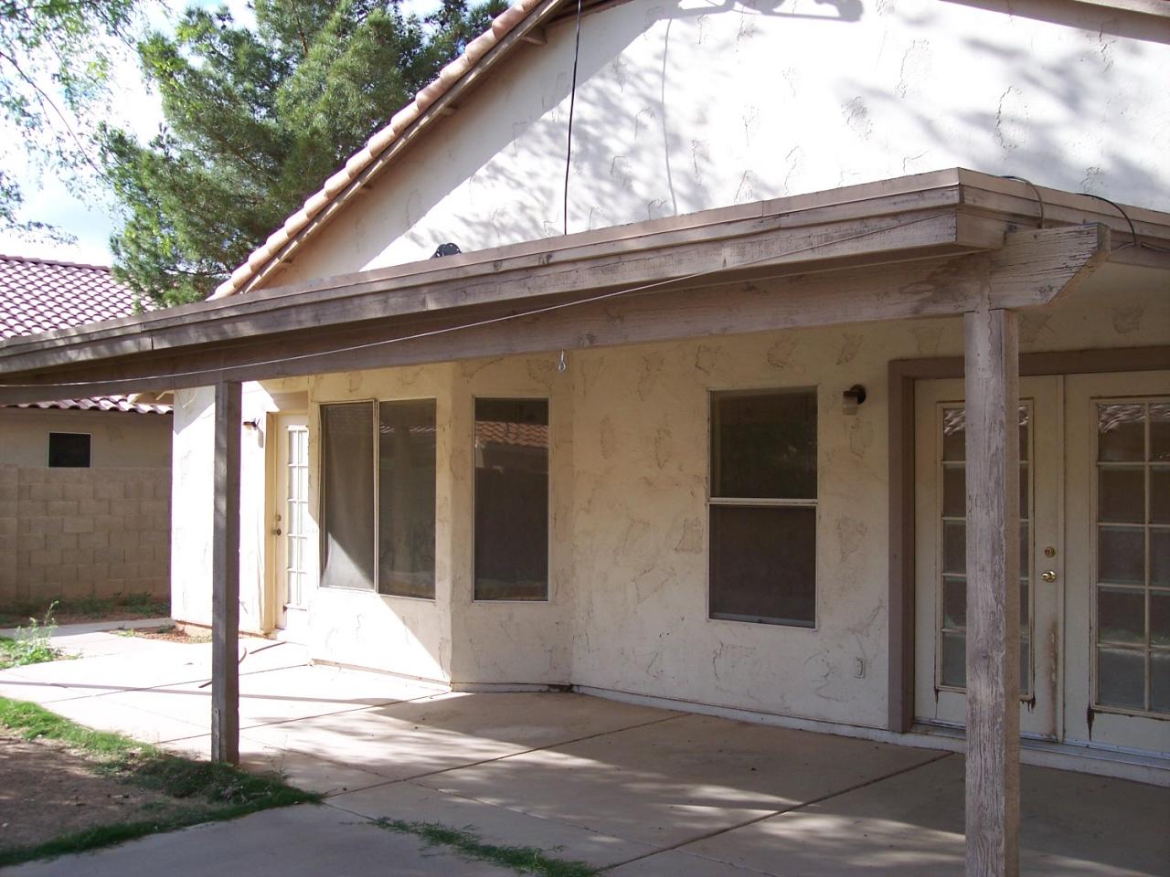 741 West Hackamore Street Gilbert, AZ 85233 - Photo 5 of 5 BACK PATIO
