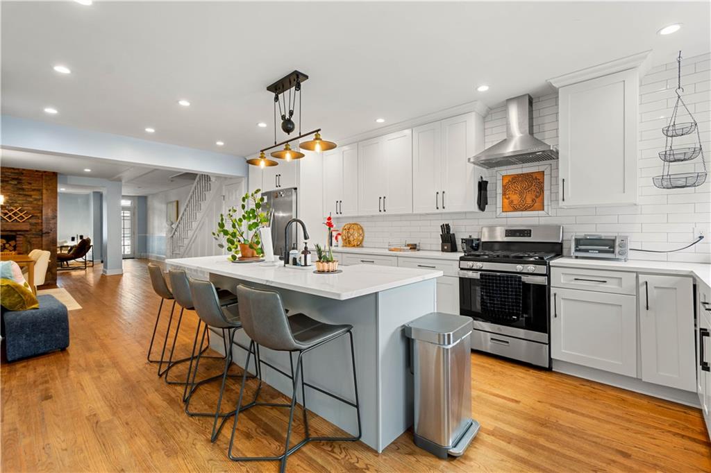 1207 Linden Place Pittsburgh, PA 15212 - Photo 12 of 41