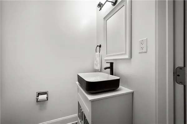 $3,850 | 1207 Linden Place, Pittsburgh, PA 15212